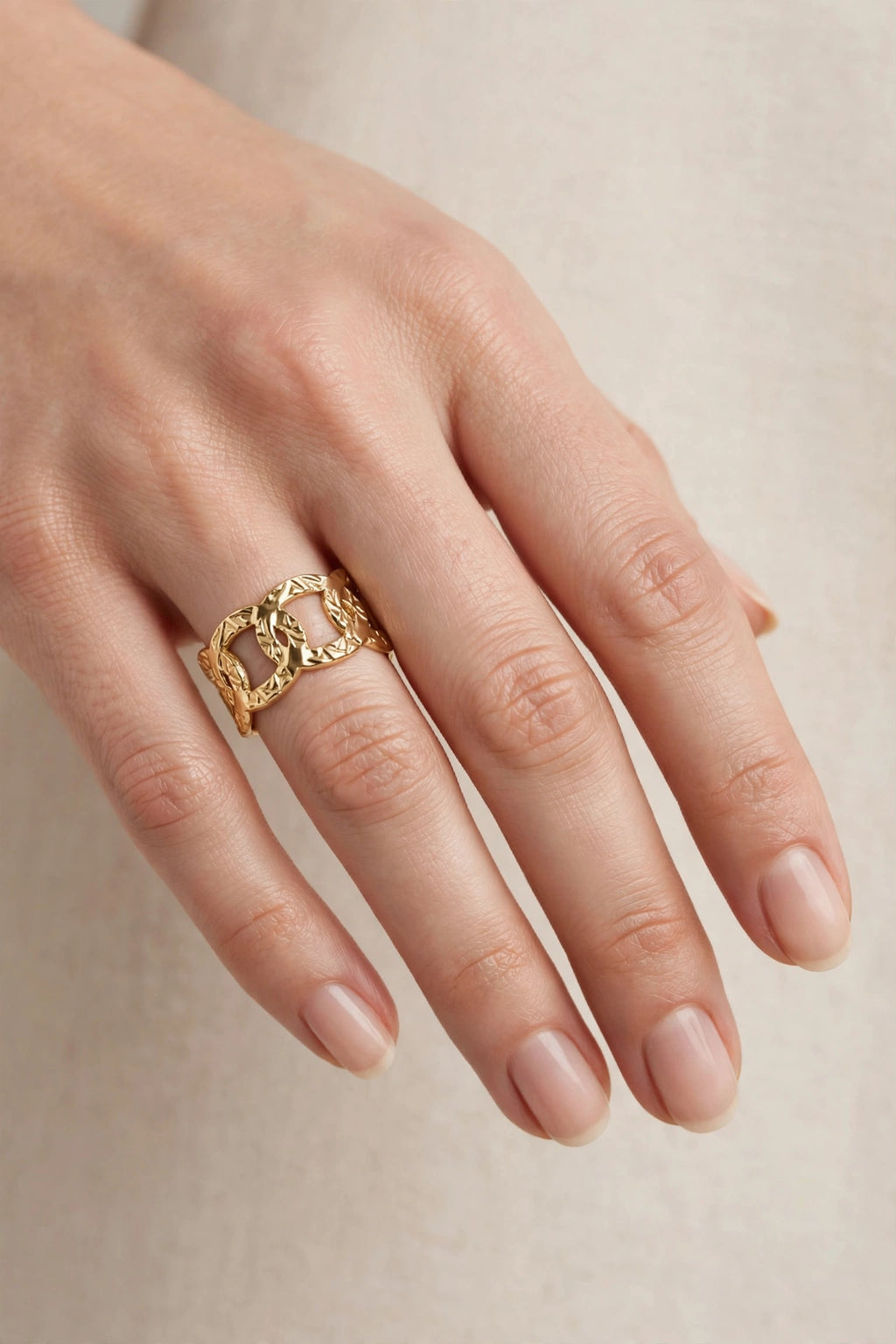 Anillo Monograma Dorado