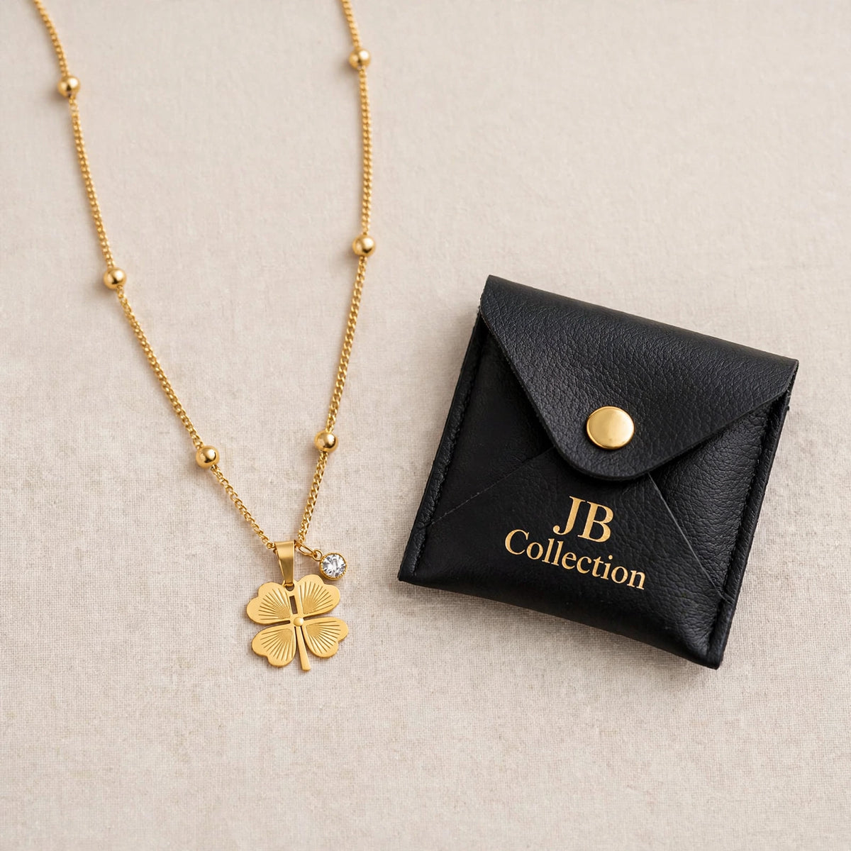 Collar de Cadena Fina con Trébol